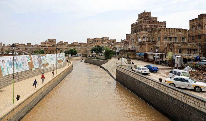 イエメン北西部の高地では、春の終わりから秋の初めにかけて季節的な雨が降る。（AFP）