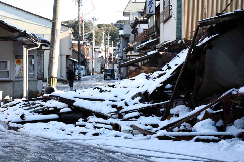 被災自治体の要請を待たず物資を緊急輸送する「プッシュ型支援」の一環で、当面の生活に必要な食料や飲料水、燃料などの輸送に充てる予定だ。 (AFP)